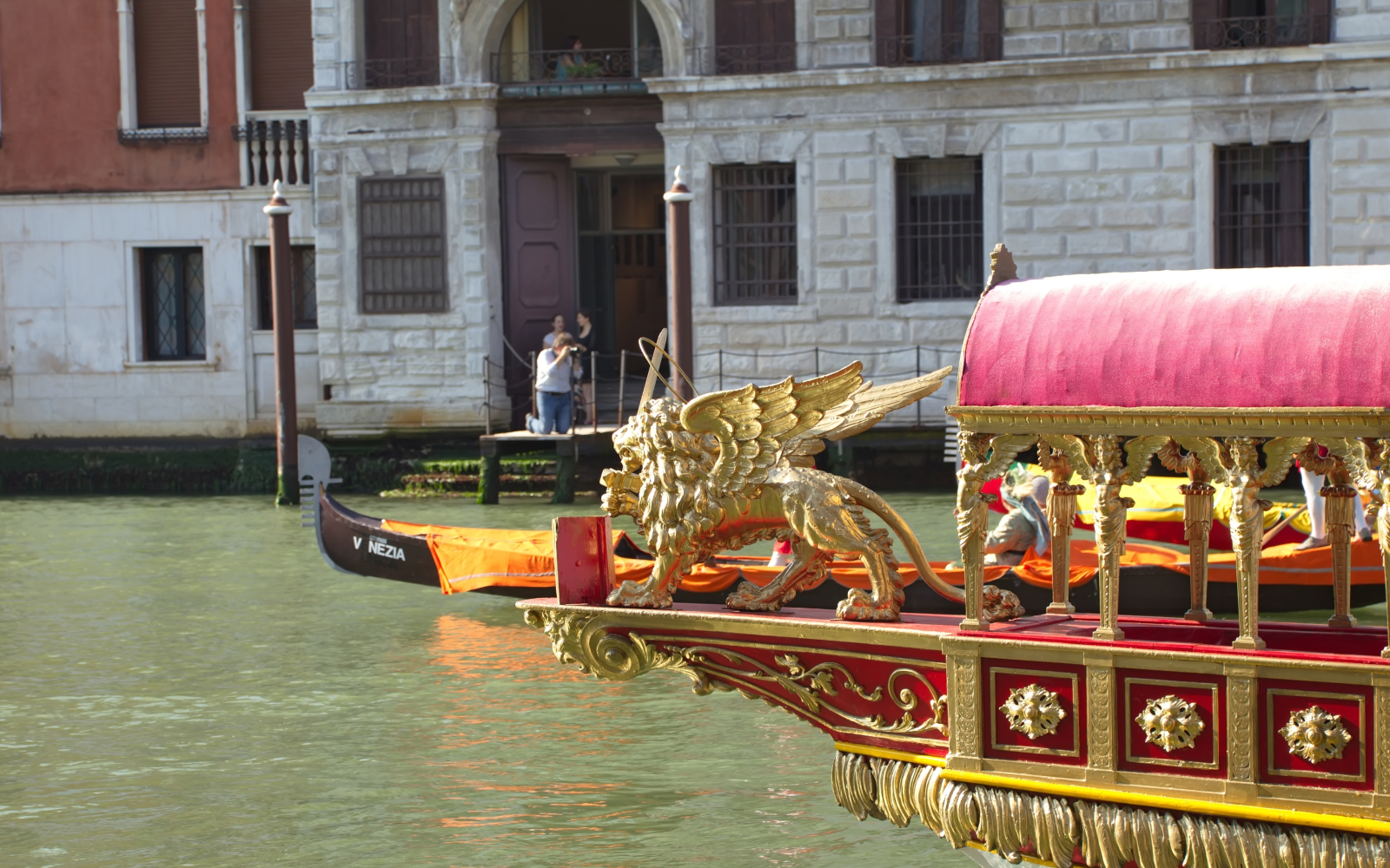 Suite-Regata-Storica-2